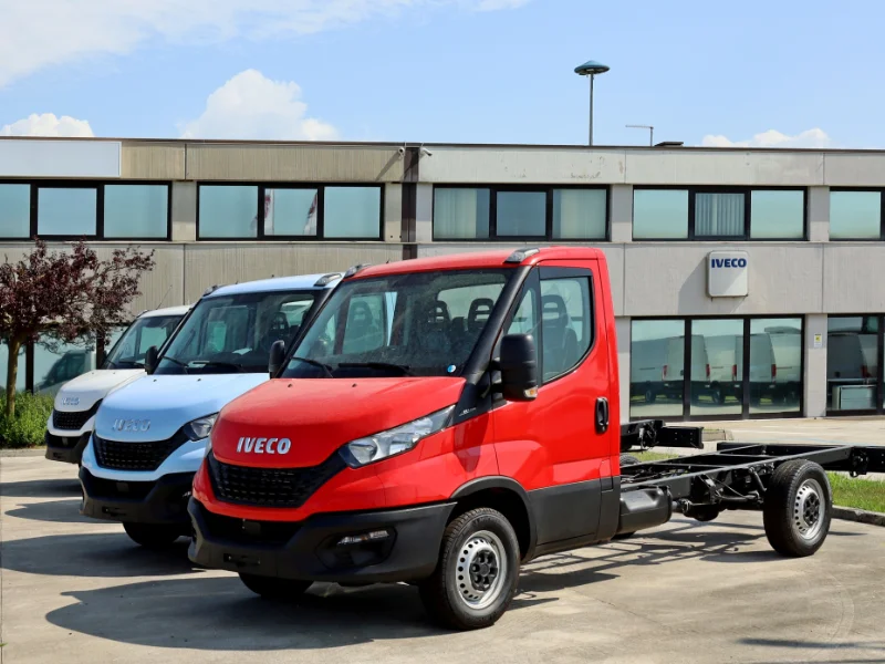 AdobeStock_889924147 ricambi-e-accessori-originali-iveco-per-camion-e-furgoni-a-piacenza